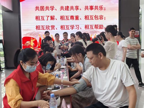 红石榴健康义诊,助力提升便民利民服务质效